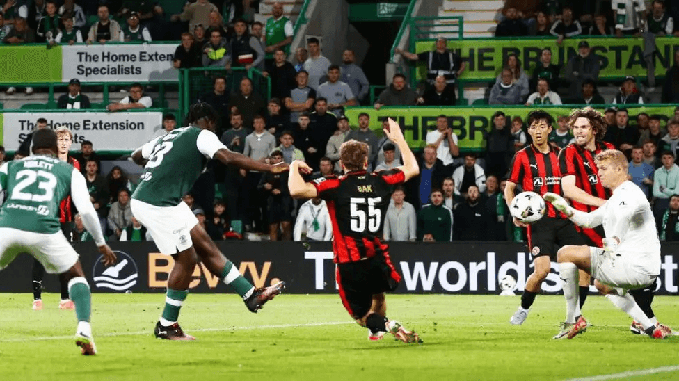 Junior Brumado stuns Easter Road with wonder goal