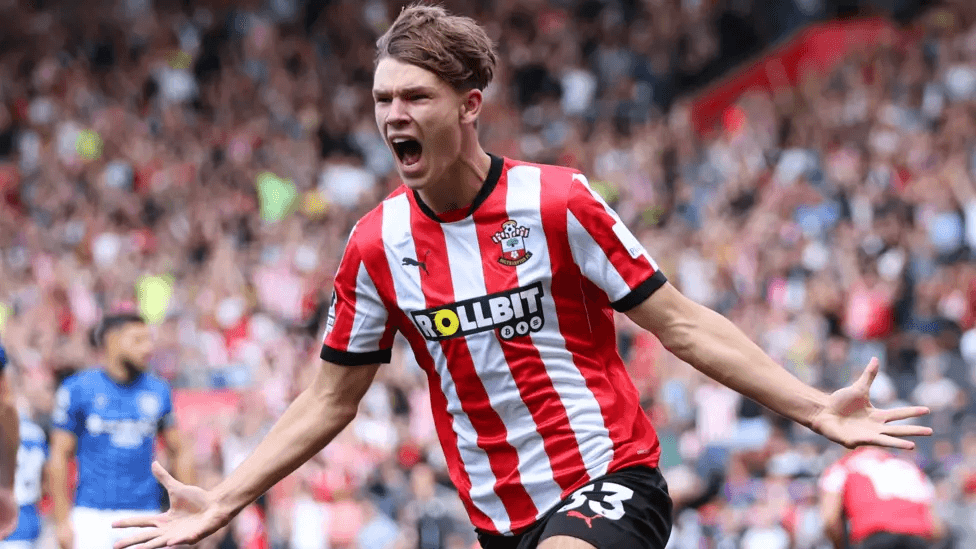 Everton Chase Southampton Starlet Dibling